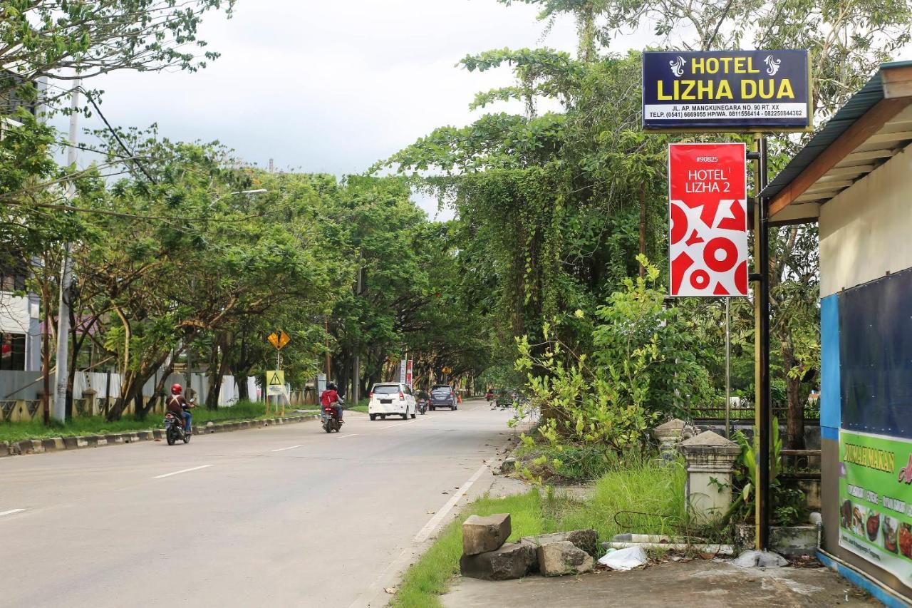 Oyo 90825 Hotel Lizha 2 Samarinda Exterior photo